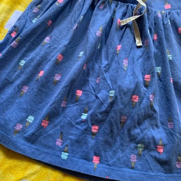 Oshkosh skirt - Picture 3 of 6